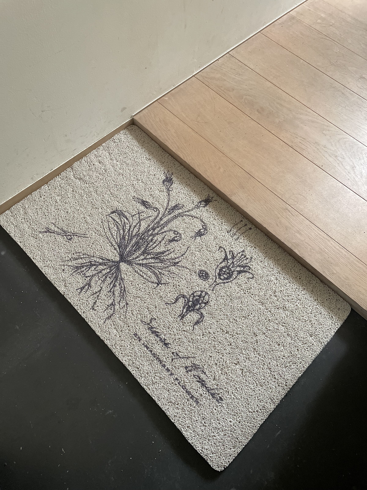 �y�l��z���s�z̶̶�׽ϯ� Senceofwonder