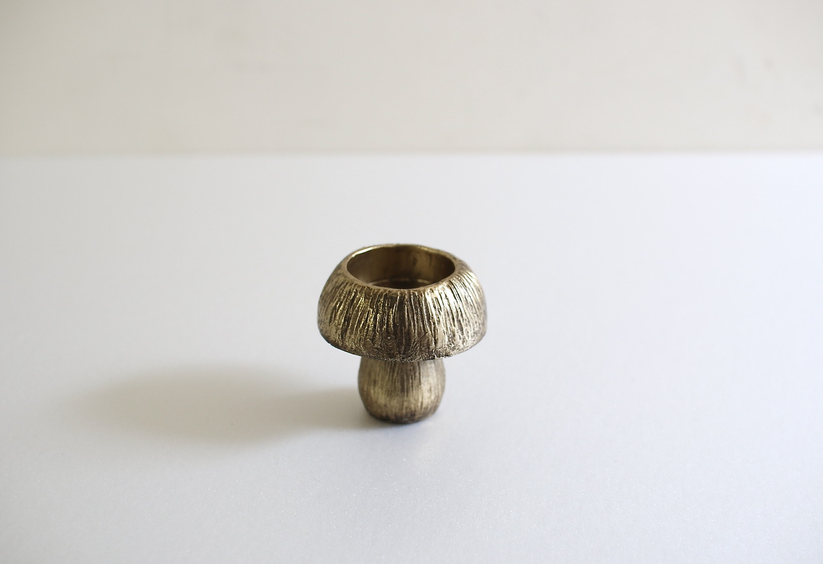 【個人宅配送不可】(4)マッシュルームキャンドルホルダー