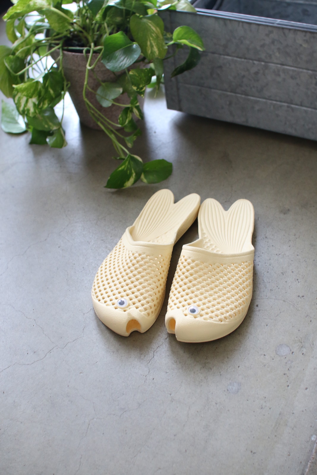 【個人宅配送不可】(3)金魚サンダル イエロー フリーサイズ