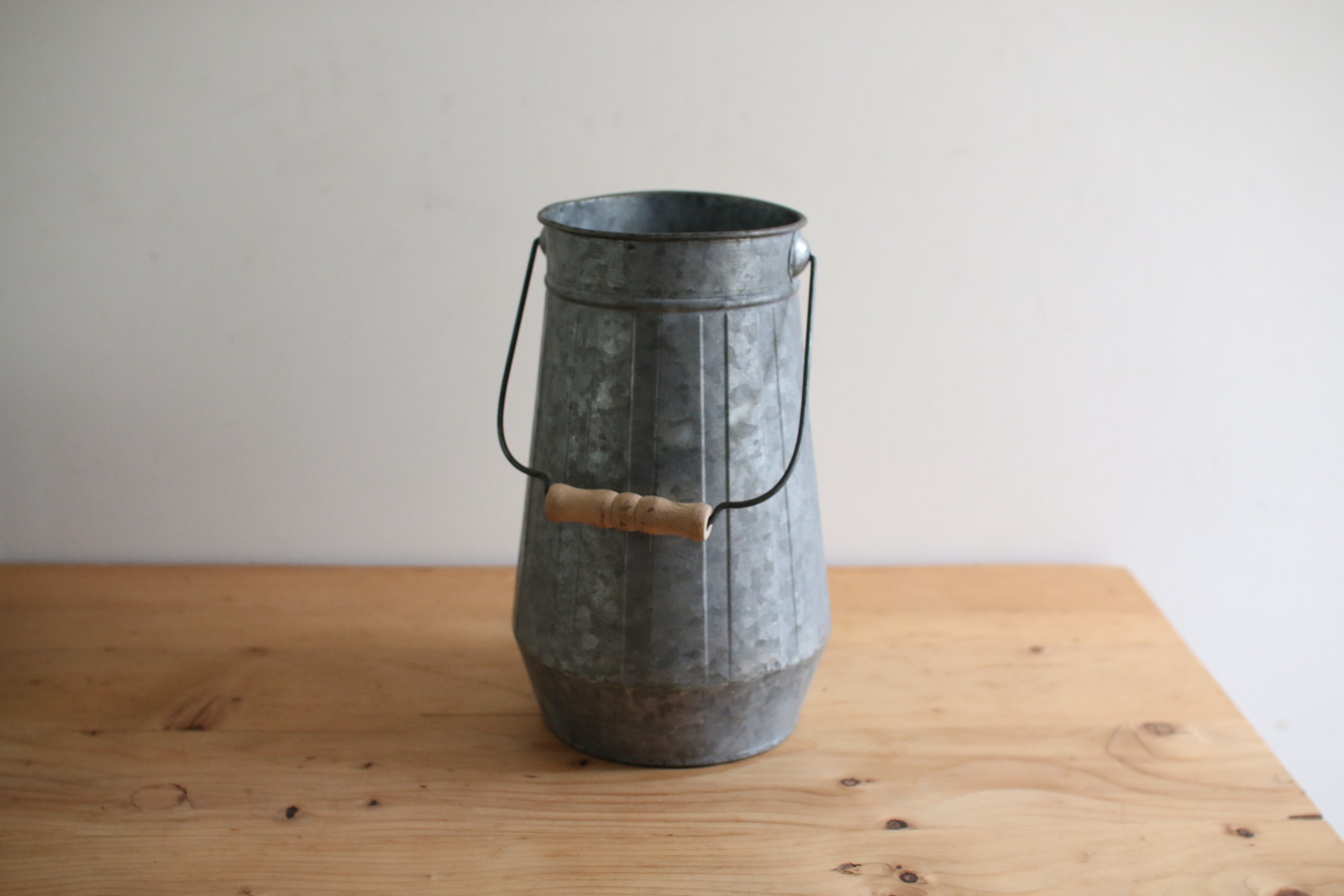 【個人宅配送不可】ブリキハンドルポット トール