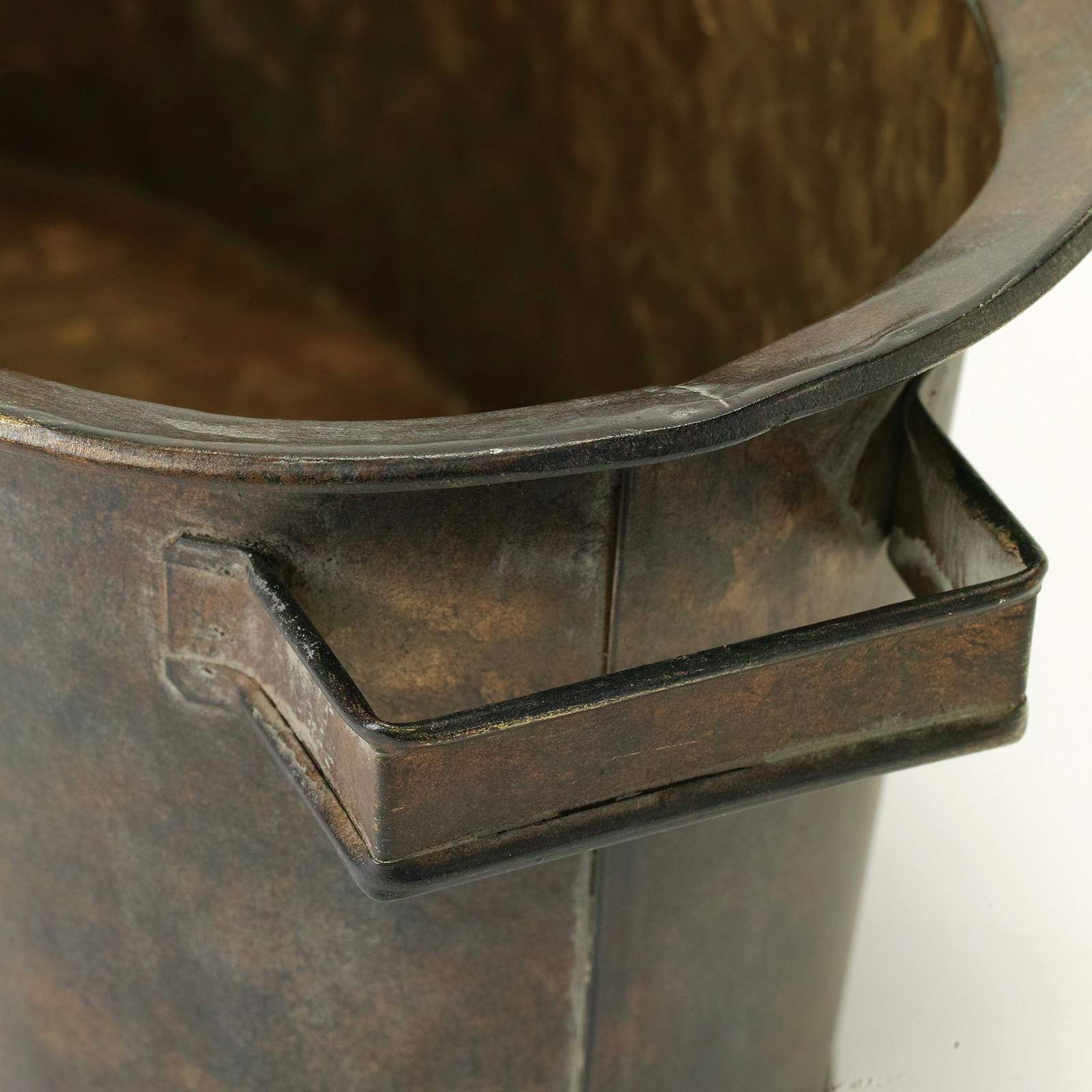 【個人宅配送不可】Deep Bloom ブリキオーバルポット