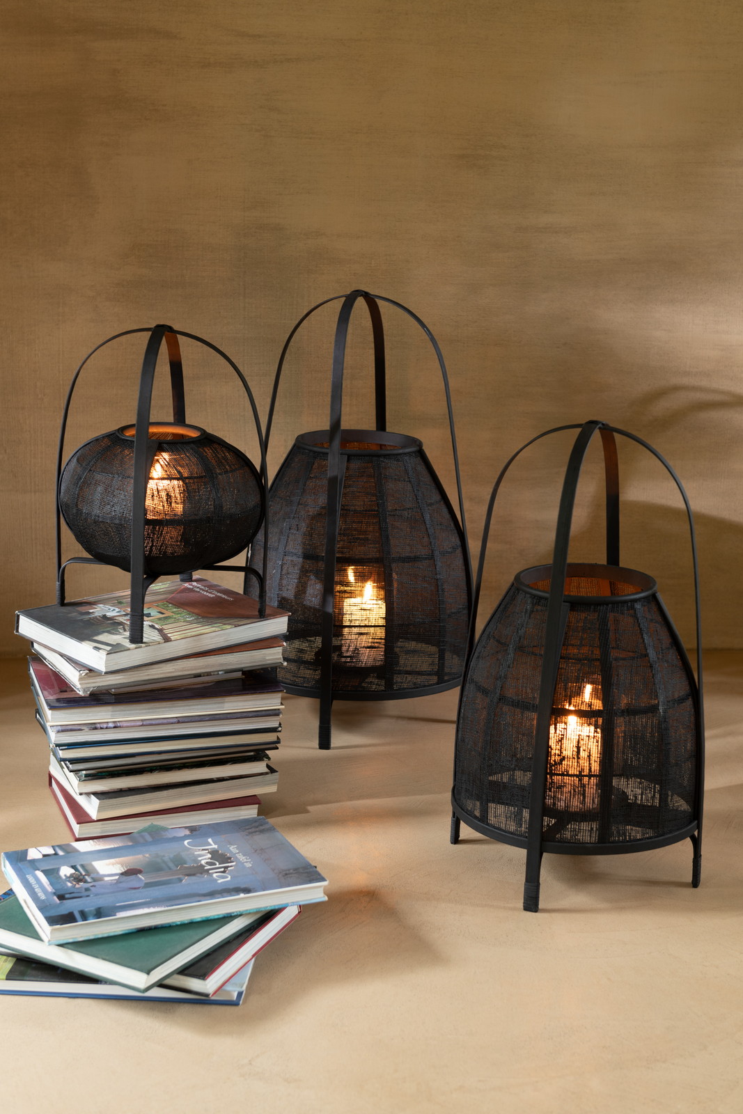 LANTERN HOOD BAMBOO BLAC