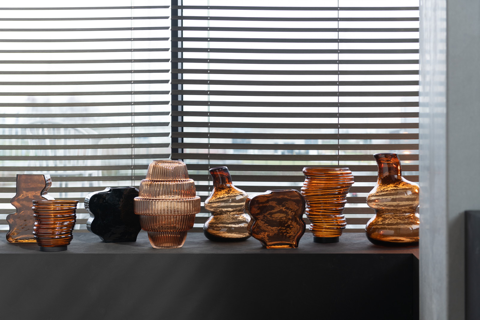 ��VASE FLASK GLASS BROWN L