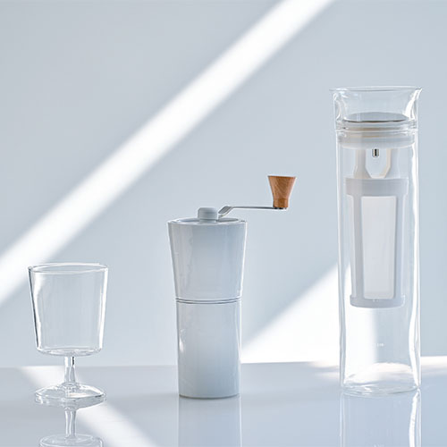 ySimply HARIOz ص Glass Cold Brewd Coffee Pitcher