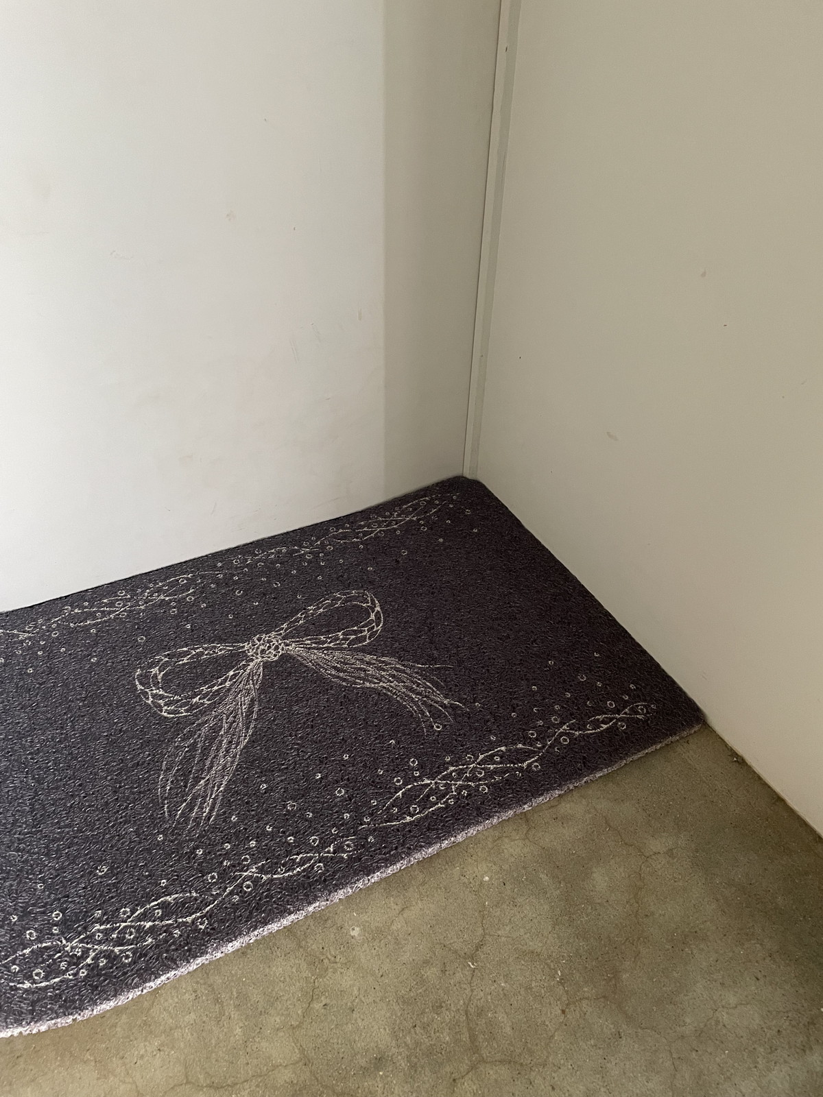 �y�l��z���s�z̶̶�׽ϯ� Ribbon