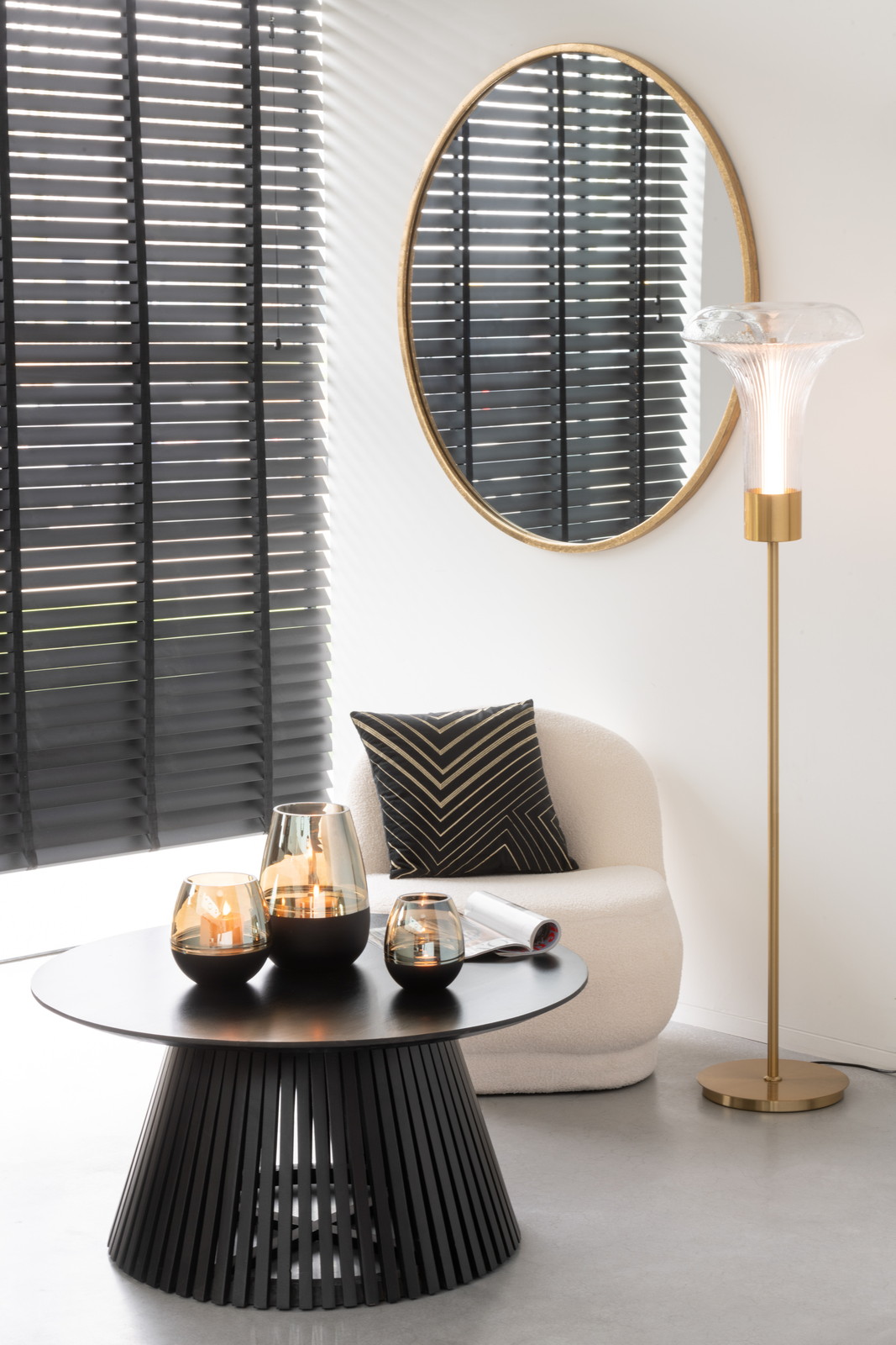 CUSHION LINES PIRAM VELV